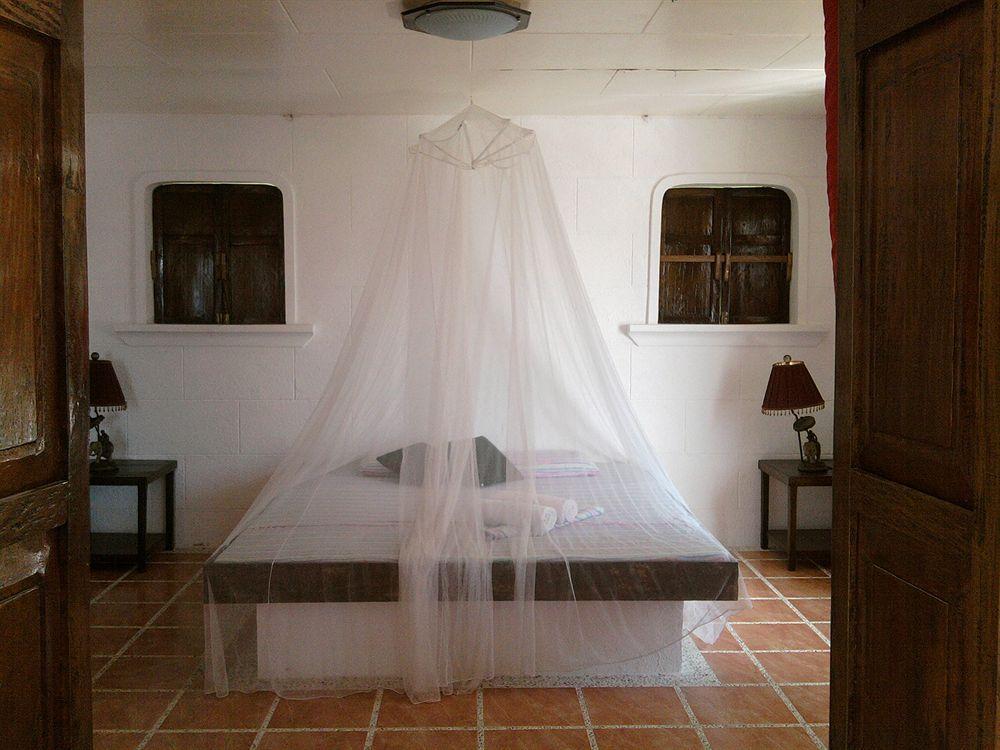 Pierhouse Lodging Busuanga Esterno foto